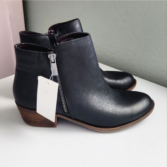 🌸KENSIE Black Leather Ankle Booties  Size 7.5 - Picture 4 of 7